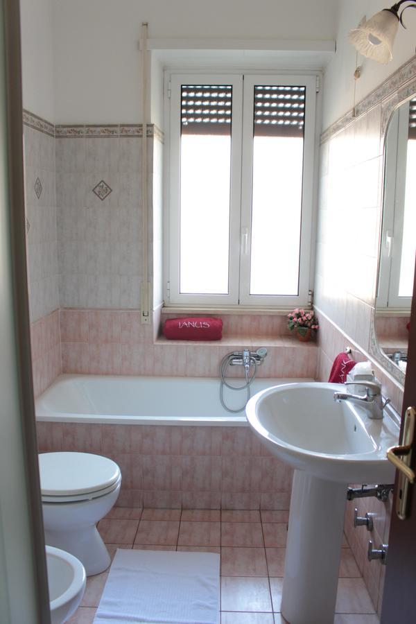 Ianus Guest House Roma Exterior foto